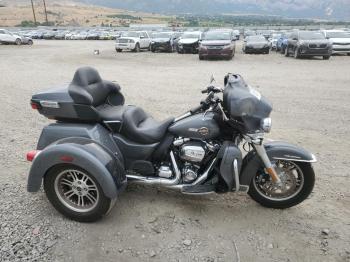  Salvage Harley-Davidson Fl