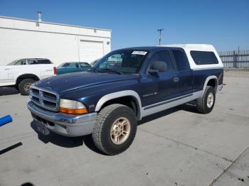  Salvage Dodge Dakota