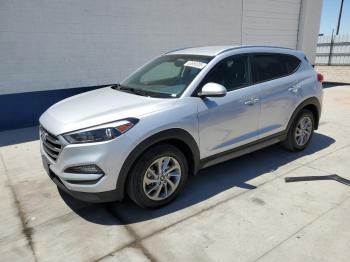  Salvage Hyundai TUCSON