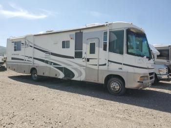  Salvage Workhorse Custom Cha Motorhome
