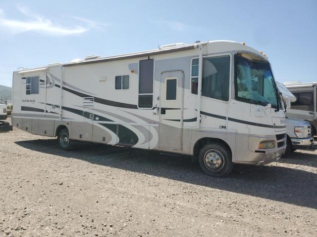  Salvage Workhorse Custom Cha Motorhome