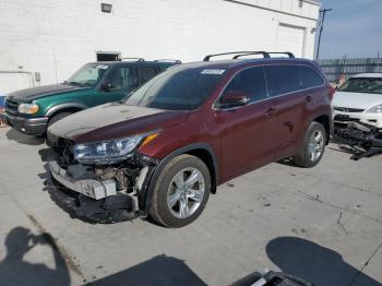  Salvage Toyota Highlander