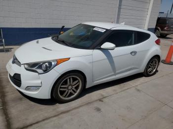 Salvage Hyundai VELOSTER