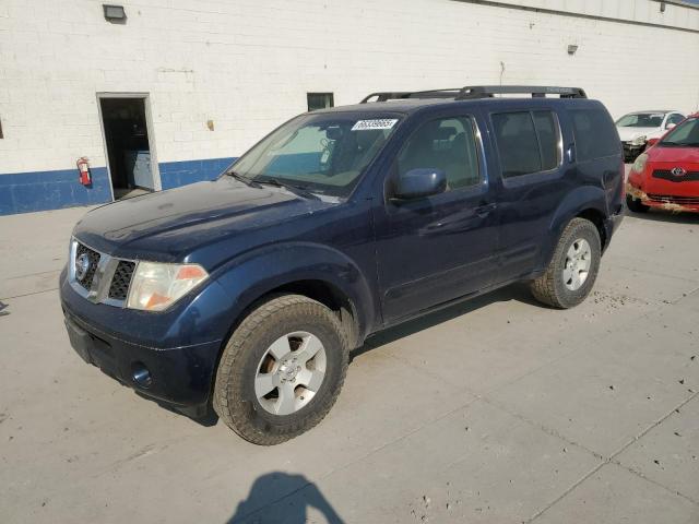  Salvage Nissan Pathfinder