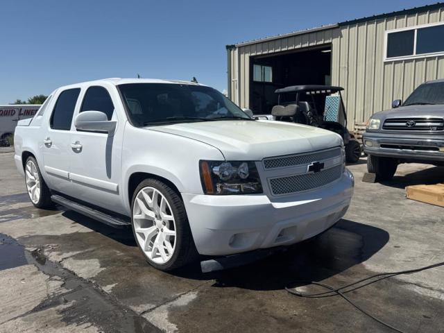  Salvage Chev Avalanche