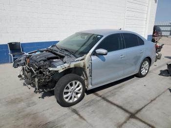  Salvage Volkswagen Jetta