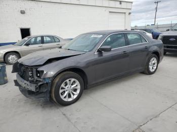  Salvage Chrysler 300