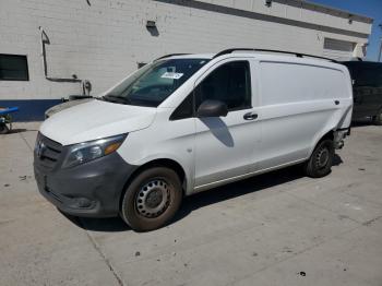 Salvage Mercedes-Benz Metris