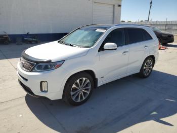  Salvage Kia Sorento