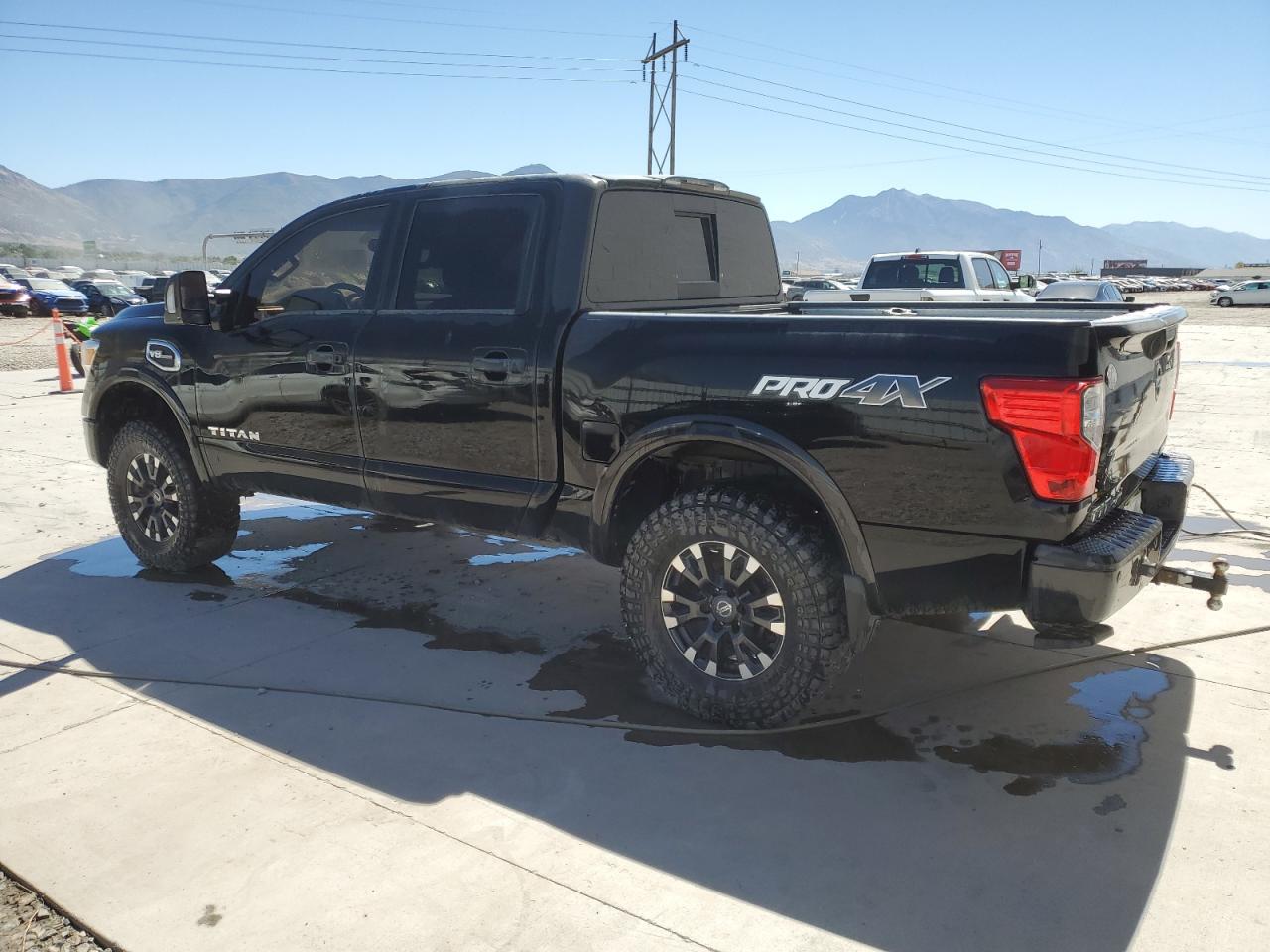 Nissan Titan Sv Image 8