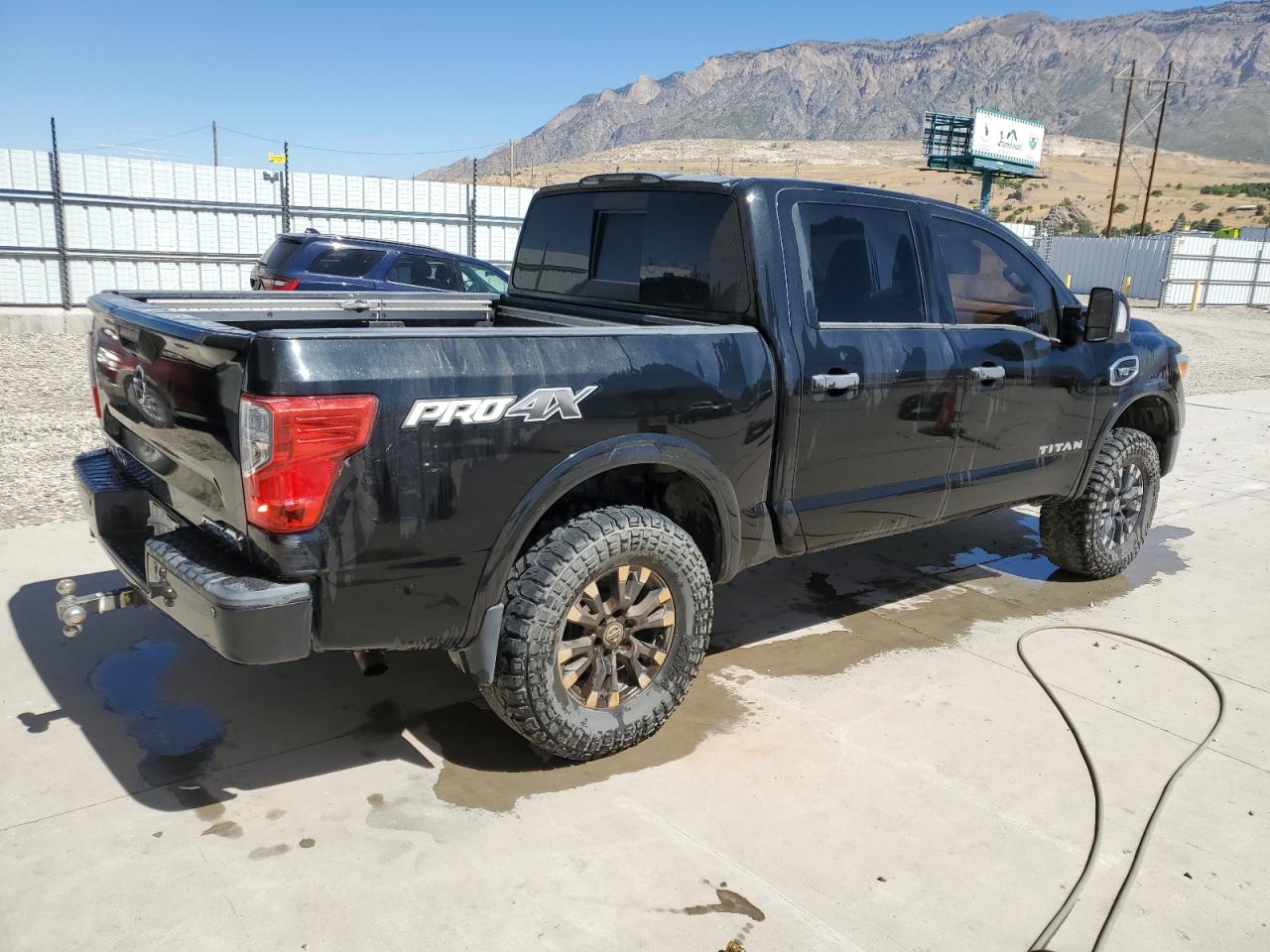 Nissan Titan Sv Image 2