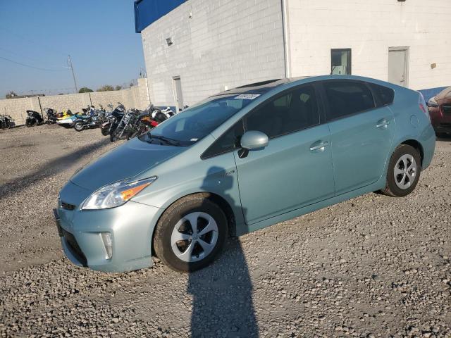  Salvage Toyota Prius