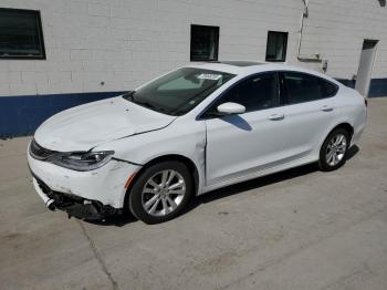  Salvage Chrysler 200