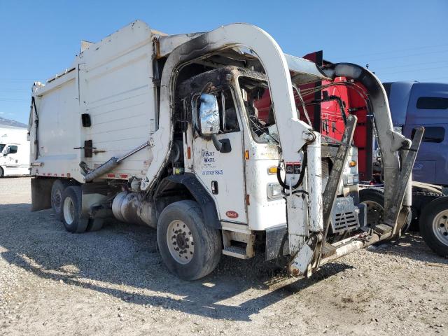  Salvage Peterbilt 320
