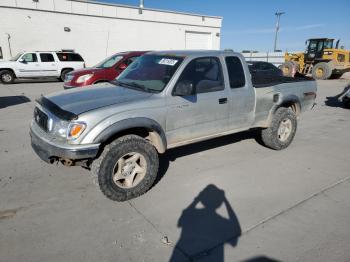  Salvage Toyota Tacoma