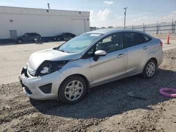  Salvage Ford Fiesta