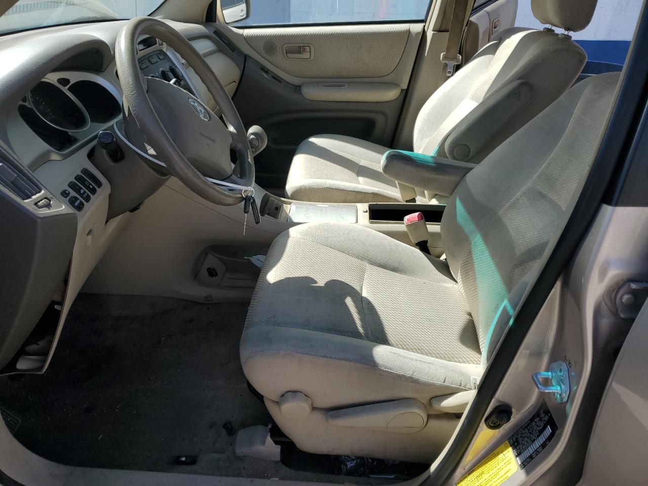 Toyota Highlander Sport Image 3