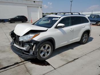  Salvage Toyota Highlander
