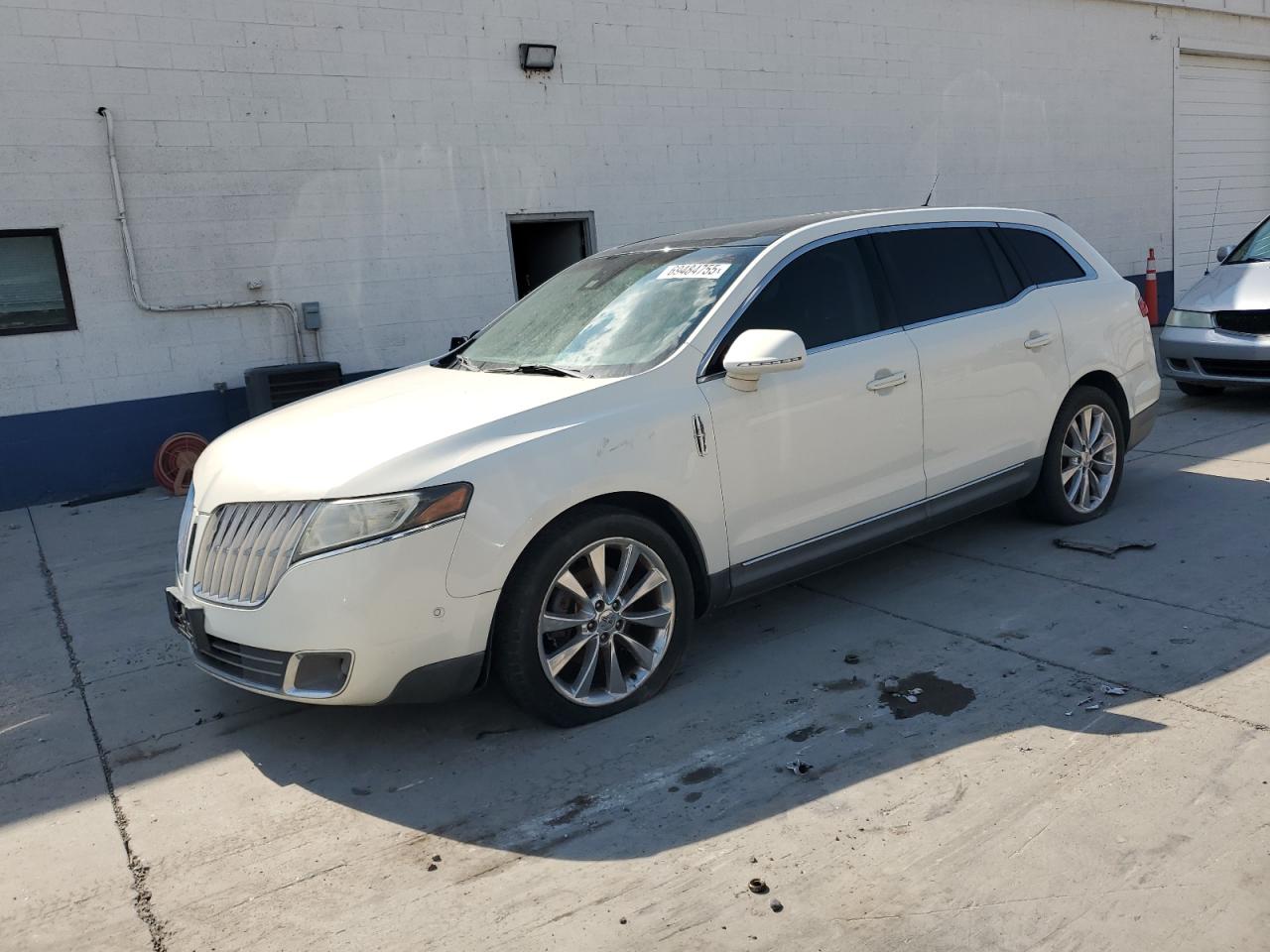Lincoln MKT Image 1
