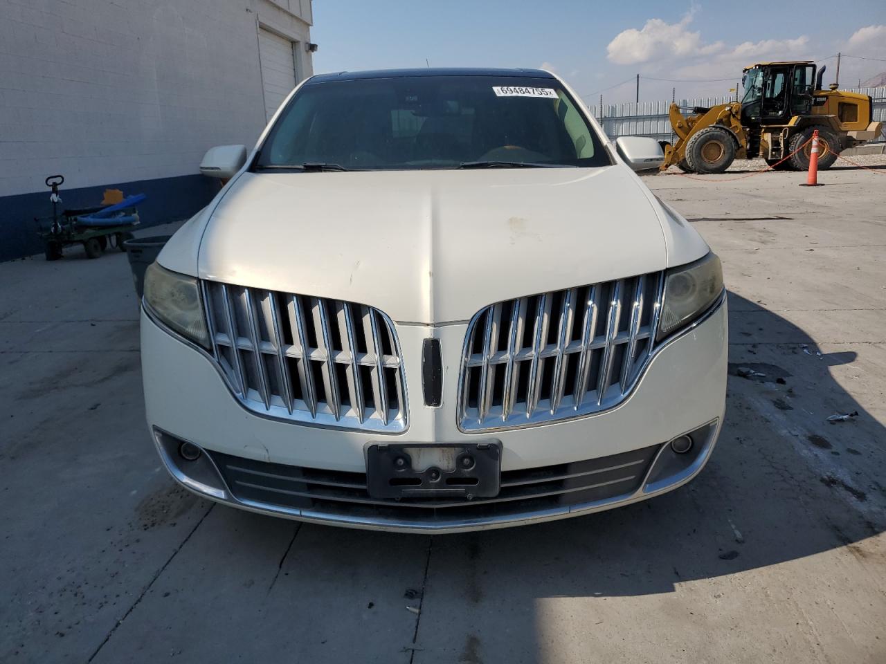 Lincoln MKT Image 8