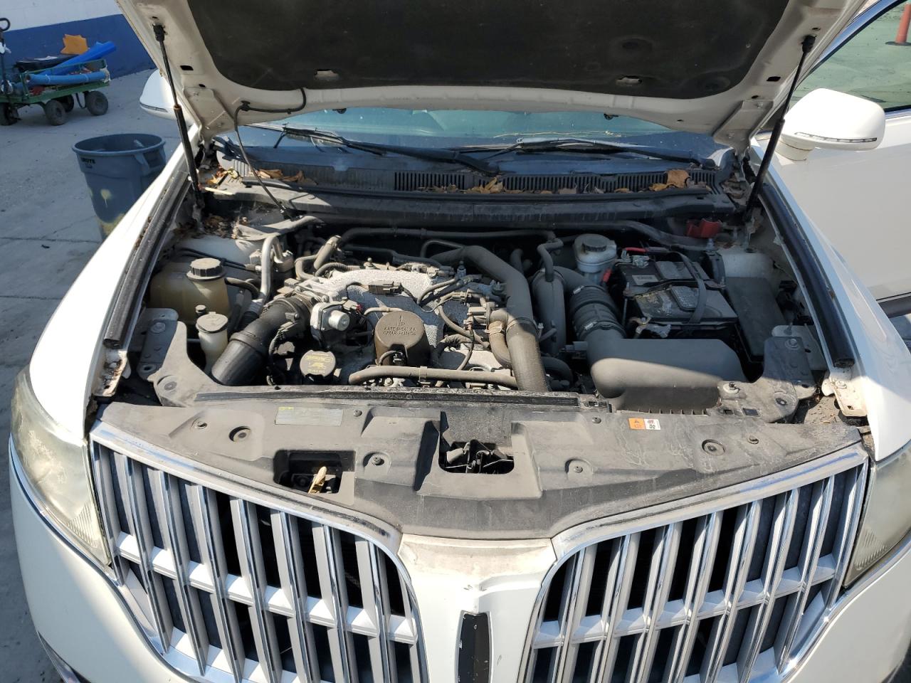 Lincoln MKT Image 10