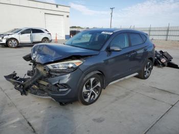  Salvage Hyundai TUCSON