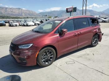  Salvage Chrysler Pacifica