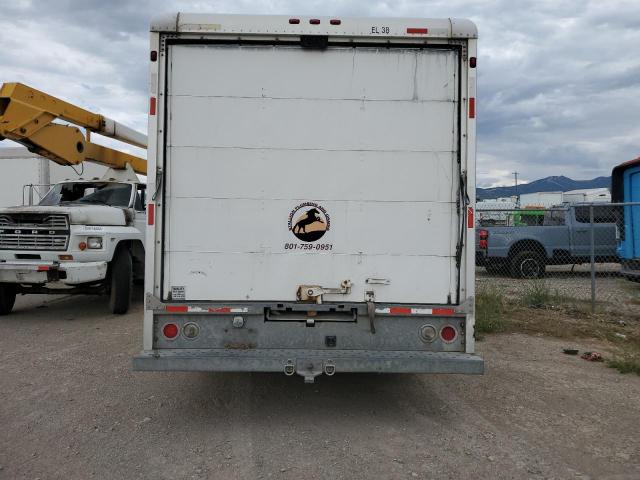 Ford Econoline E450 Super Duty Cutaway Van Image 14