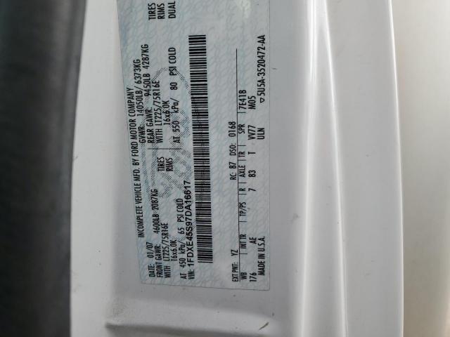 Ford Econoline E450 Super Duty Cutaway Van Image 12