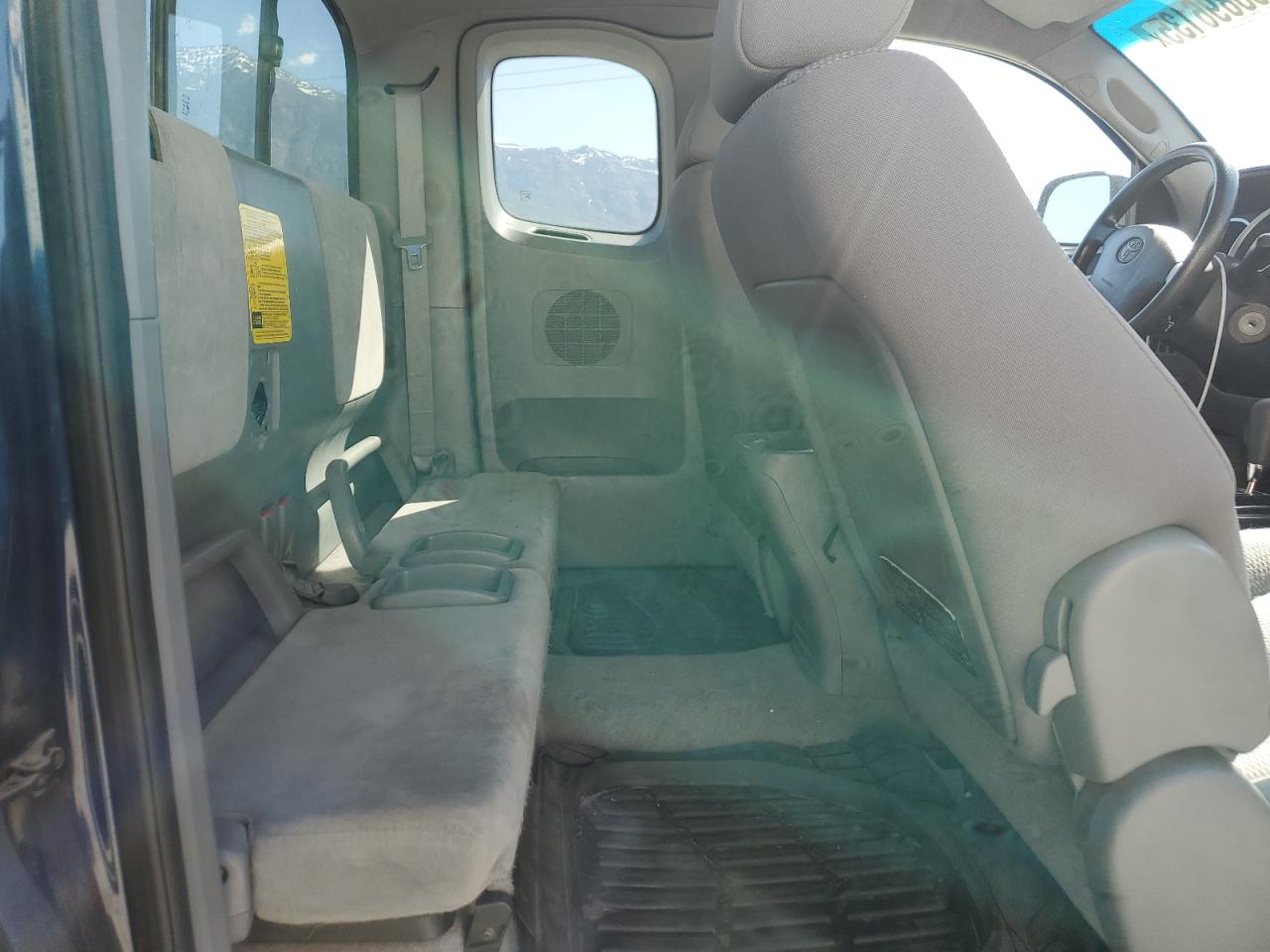 Toyota Tacoma Access Cab Image 10