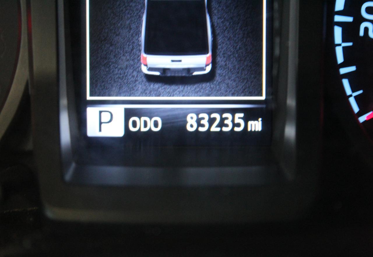 Toyota Tacoma Access Cab Image 3