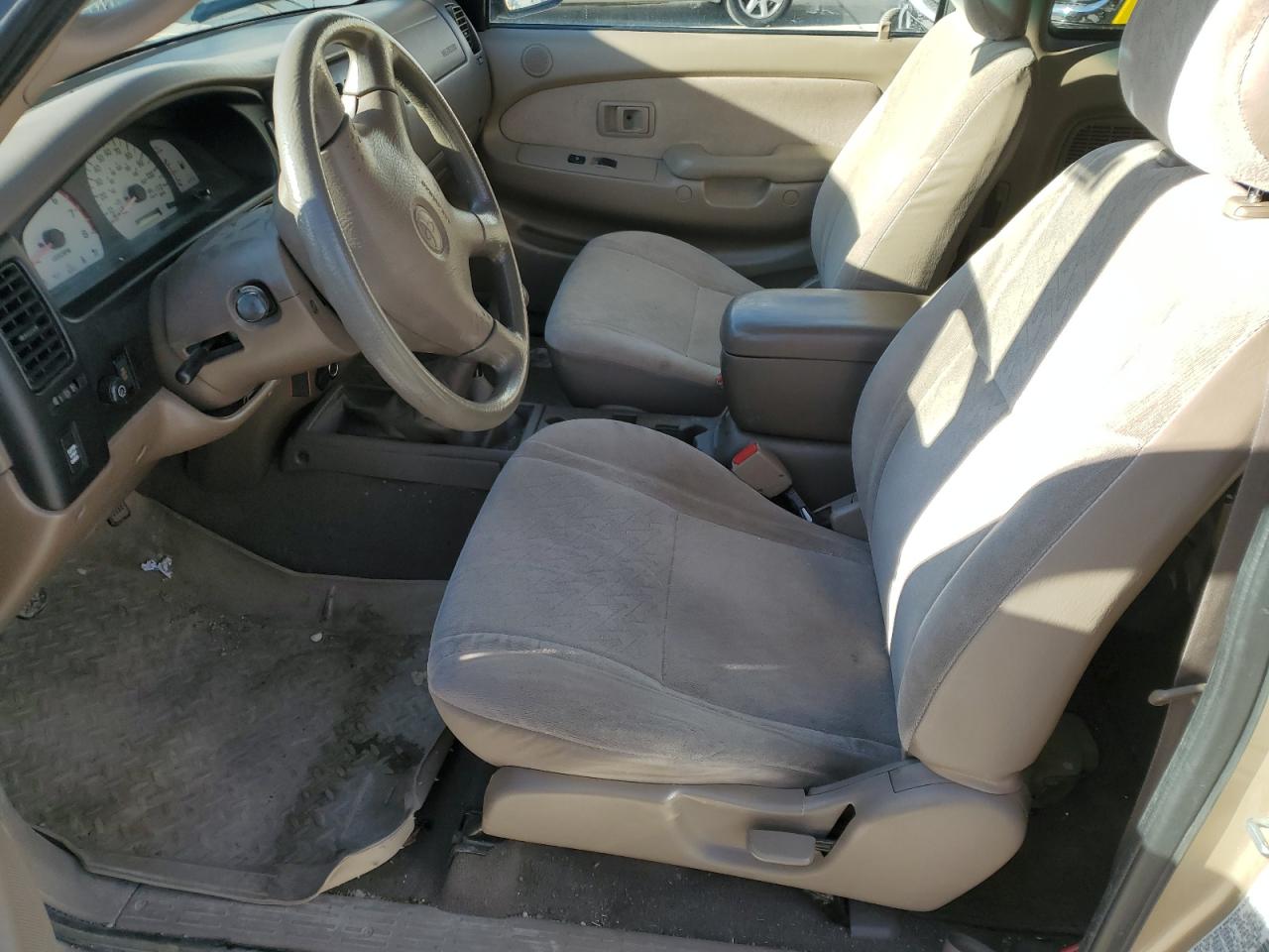 Toyota Tacoma Xtracab Image 11