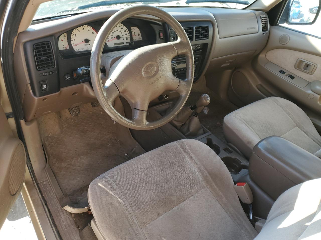 Toyota Tacoma Xtracab Image 4