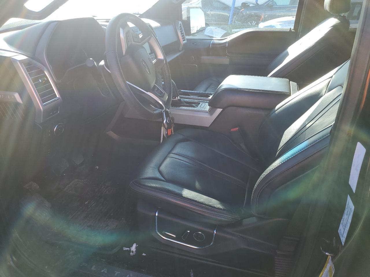 Ford F-150 Supercrew Image 9