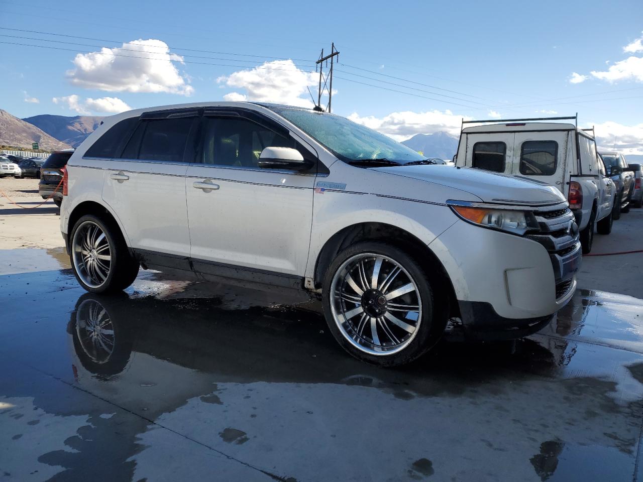 Ford Edge Limited Image 2