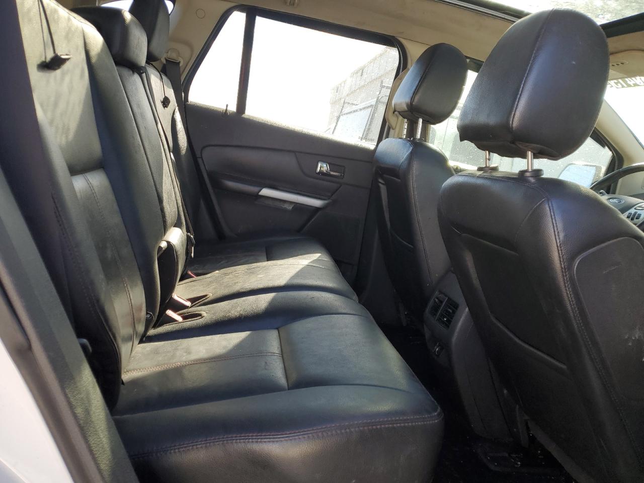 Ford Edge Limited Image 9