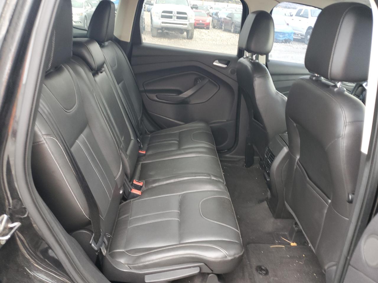 Ford Escape Titanium Image 6