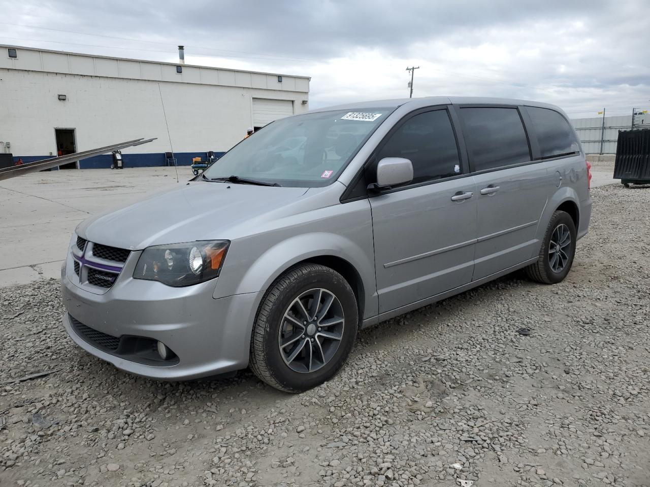 Dodge Caravan R/t Image 1
