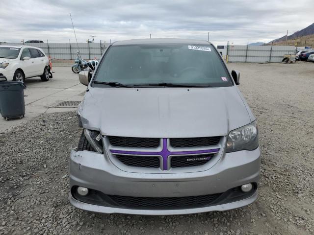 Dodge Caravan R/t Image 7