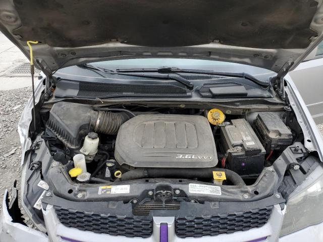 Dodge Caravan R/t Image 13