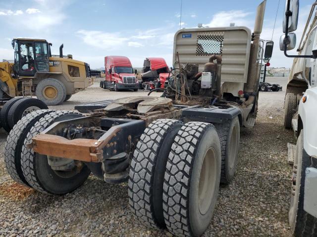 Peterbilt 367 Image 3