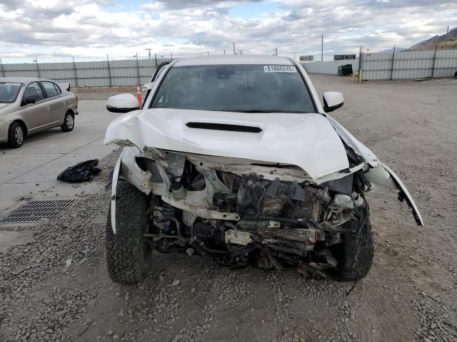 Toyota Tacoma Double Cab Image 3