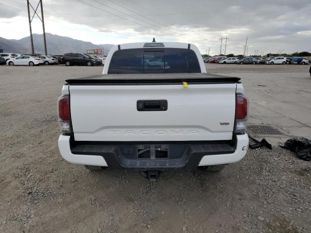 Toyota Tacoma Double Cab Image 9