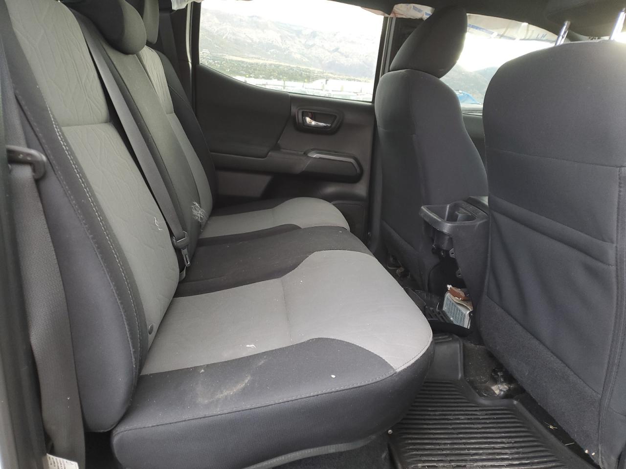 Toyota Tacoma Double Cab Image 10