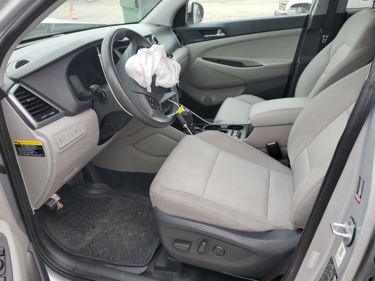 Hyundai TUCSON Limited Image 8