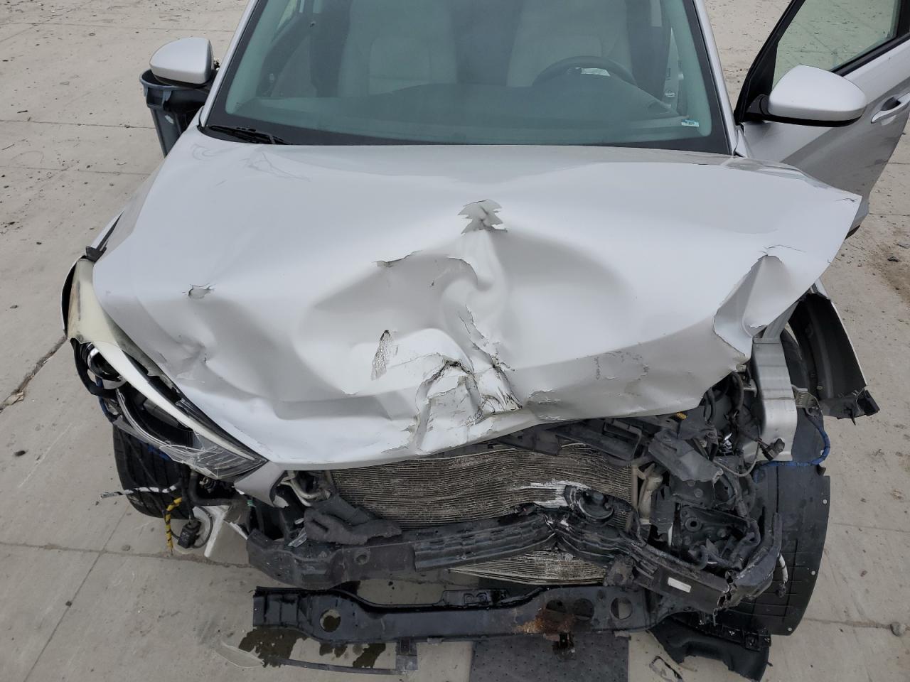 Hyundai TUCSON Limited Image 14