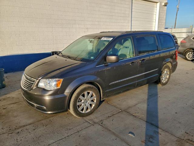  Salvage Chrysler Minivan