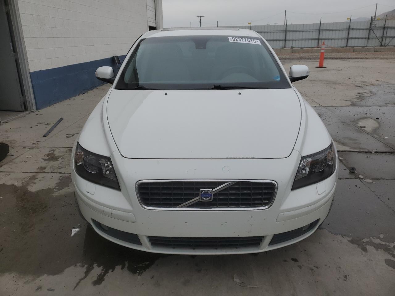 Volvo S40 T5 Image 8