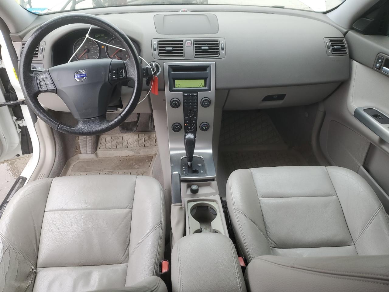 Volvo S40 T5 Image 10