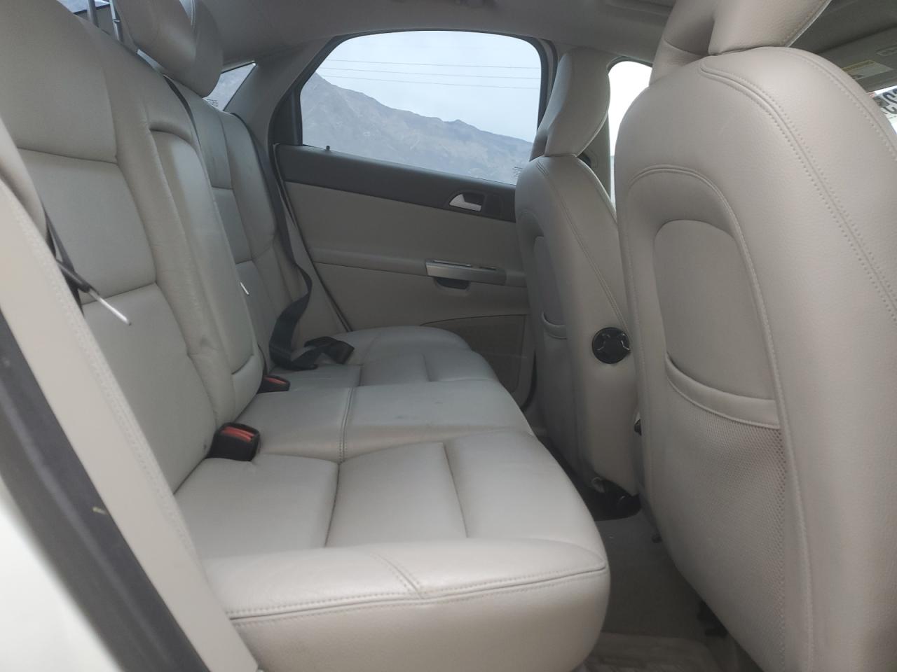 Volvo S40 T5 Image 9